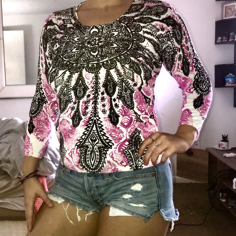 Pink/white/black patterned Evening blouse